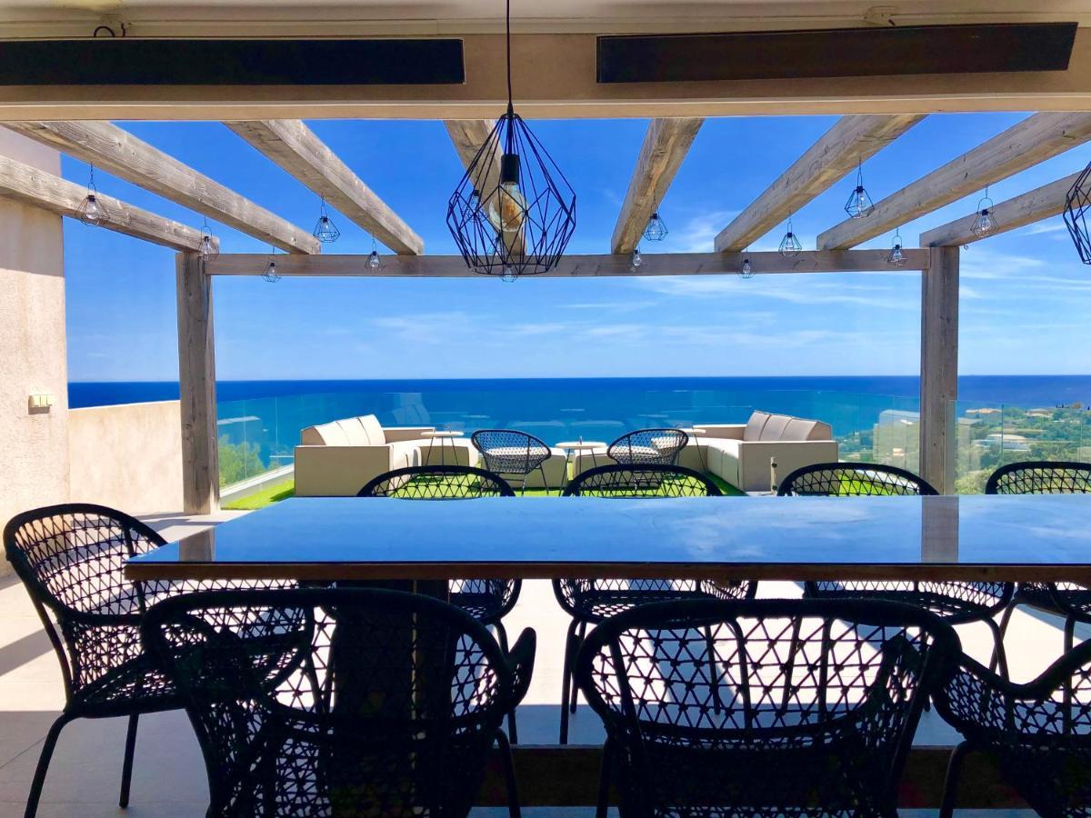 Vue Panoramique Sur La Baie De St Tropez Villa Ле Исамбр Екстериор снимка
